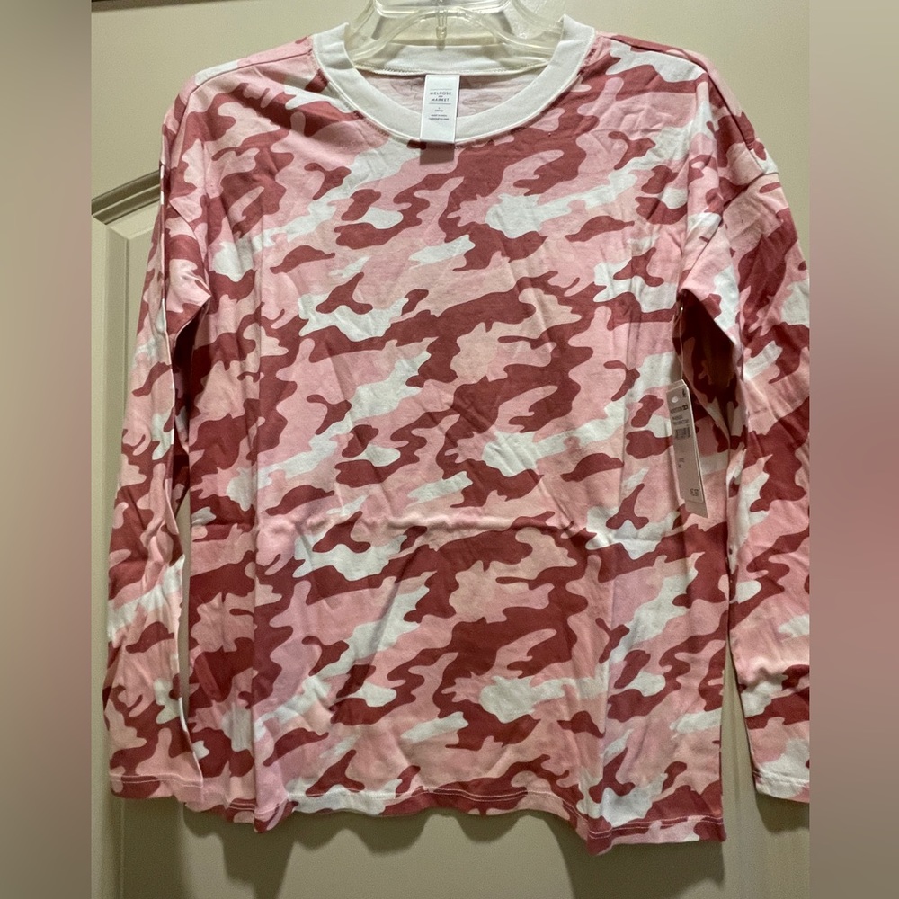 NWT! Melrose & Market top